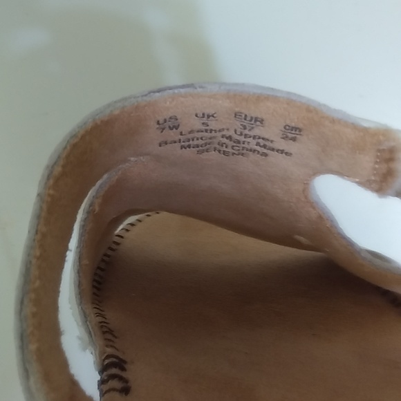 Naturalizer 7W White slides - Picture 3 of 3